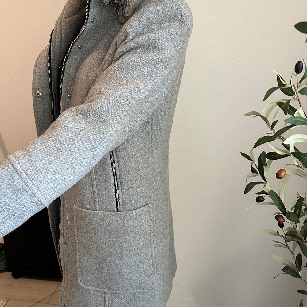London Fog Women's Gray Hooded Trench Coat with Faux Fur Trim - Picture 4 of 6